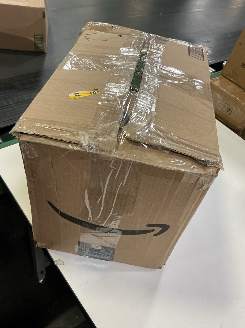 Condition photo showing As Is for Bedsure King Size Comforter Set - Dark Green Soft Bedding for All Seasons, Cationic Dyed Bed Set, 3 Pieces, 1 King Size Comforter (104"x90") and 2 Pillow Shams (20"x36"+2") King(3-piece with Sheet Set) 12 - Dark Green