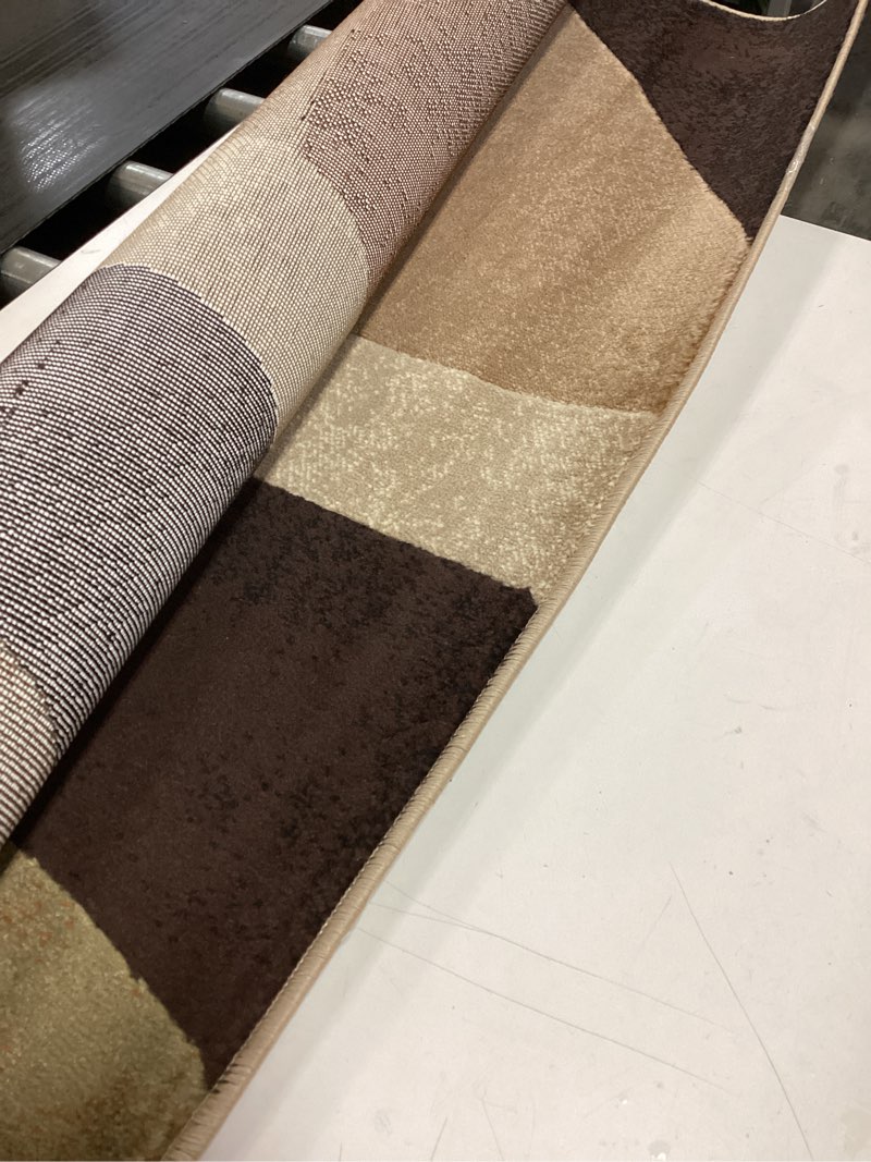 Condition photo showing Good Condition for Home Dynamix Tribeca Slade Contemporary Abstract Area Rug, Brown/Green, 5'2"x7'2" Brown/Green 5'2" x 7'2" (Rectangular)