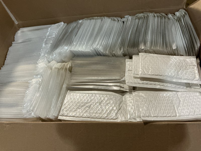 Condition photo showing New/Like New for ucgou bubble mailers 3.5x6.5 inch white 150 pack padded envelopes usable size 3.5x5 small business mailing packages self seal adhesive waterproof boutique shipping bag for jewelry makeup supplies