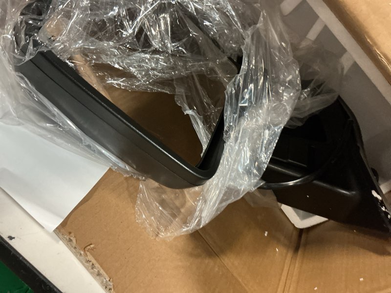Condition photo showing Good Condition for yitamotor towing mirror compatible with 2008-2016 ford f250 f350 f450 f550 super duty, right passenger side mirror power heated, telescoping, folding, turn signal light black for 08-16 f250/f350/f450/f550 rh amber