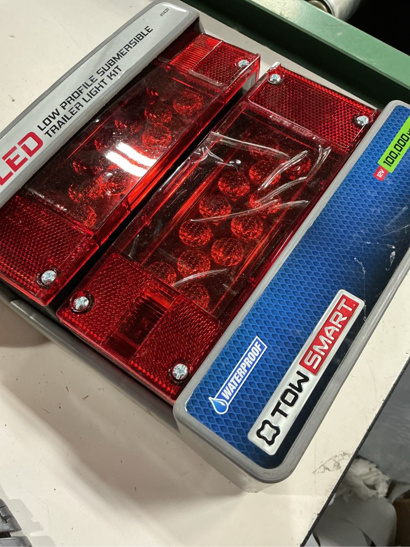 Condition photo showing Good Condition for proclass 80 in. over and under submersible low profile led trailer light kit