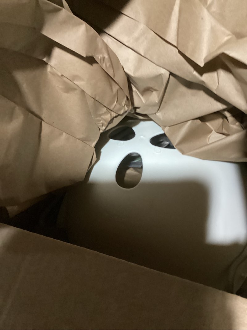 Condition photo showing New/Like New for swurfer coconut toddler swing – comfy baby swing outdoor, 3- point adjustable safety harness, secure, safe quick click locking system, blister-free rope, easy installation, ages 6-36 months white