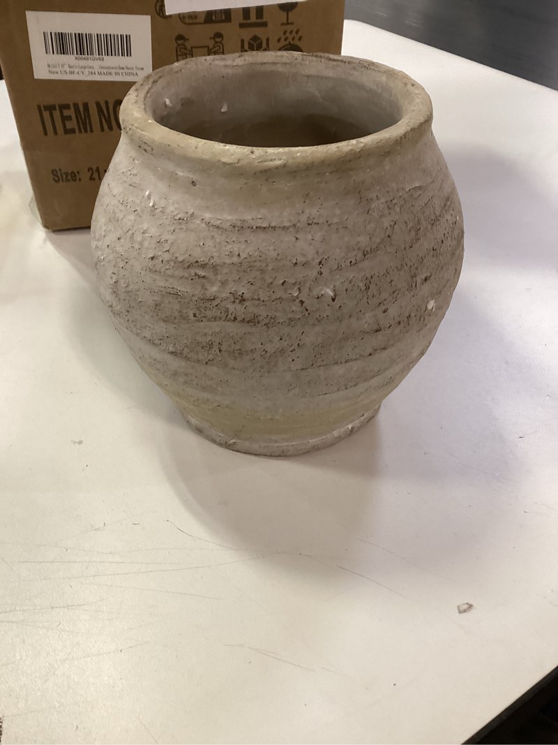 Condition photo showing New/Like New for Briful 6.1'' Large Ceramic Rustic Vase Shabby Vintage Textured Vase, 4.72'' Wide Mouth Pampas Jar Vases Pottery for Fake Flowers Branches, Farmhouse Home Décor, Weddings Shelf Table Decor, Cream White