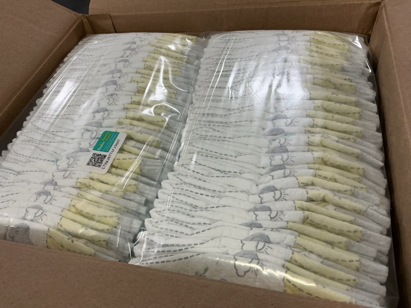 Condition photo showing New/Like New for pampers swaddlers diapers size 1  198 count (select for more options)