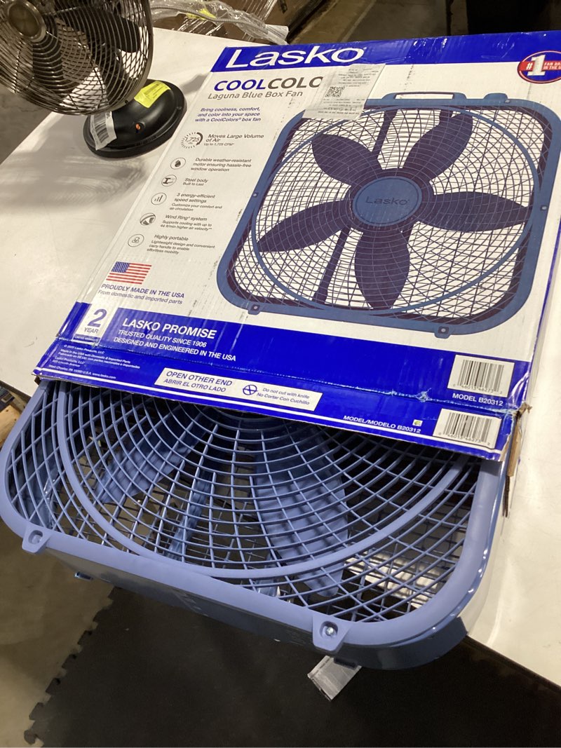 Condition photo showing Good Condition for lasko cool colors 20" 3-speed energy efficient box fan, laguna blue, b20312
