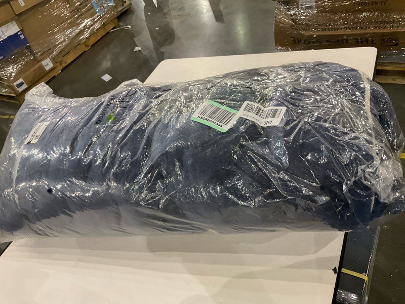 Condition photo showing Good Condition for Ashler Faux Fur Rug, Ultra Soft Faux Rabbit Fur, Dark Blue Area Rugs, 6 x 9 Feet Rectangle, Machine Washable Nursery Decor Throw Rugs for Bedroom, Kids Room, Living Room 6 x 9 ft Dark Blue