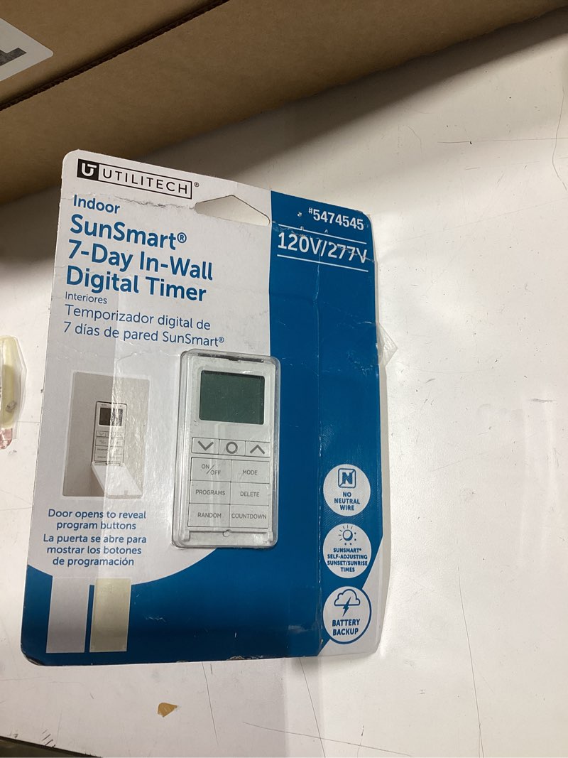 Condition photo showing New/Like New for Utilitech 15 -Amps 120-volt Indoor Programmable Digital Lighting Timer