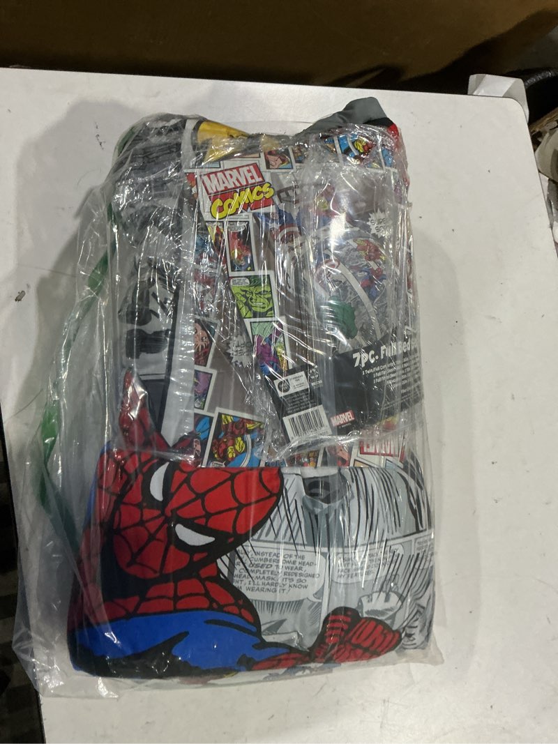Condition photo showing Good Condition for marvel avengers 7-piece superhero comic cool grey microfiber bed-in-a-bag  full