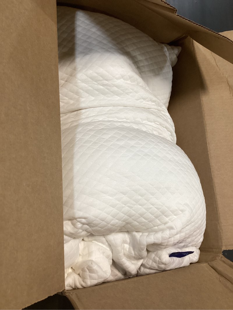 Condition photo showing Good Condition for dreamyblue signature pillow w/adjustable loft • shredded memory foam fill • neutral alignment for side, back, and stomach sleepers • washable bamboo rayon cover • certipur-us certified foam (queen) queen (pack of 1)
