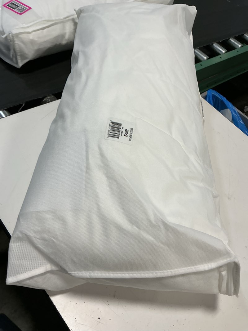 Condition photo showing Good Condition for premium down alternative pillow, king, soft