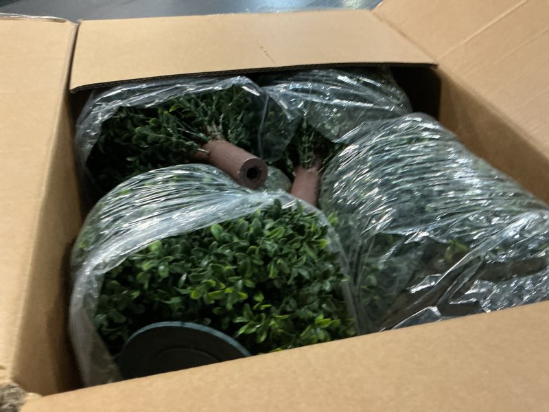 Condition photo showing Good Condition for artificial boxwood ball bush 27" tree blonyuvc uv resistance rated with spike. easy to push in the ground.plant looks great in a planter anywhere. indoor/outdoor decor 4 pack boxwood green 4