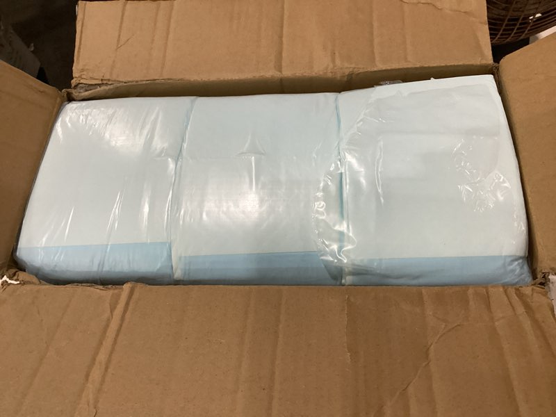 Condition photo showing Good Condition for amazon basics leak-proof dog and puppy potty training pee pads with quick-dry 5-layer super absorbent design for housebreaking, regular size 22x22", blue & white, 150 count regular 150 count