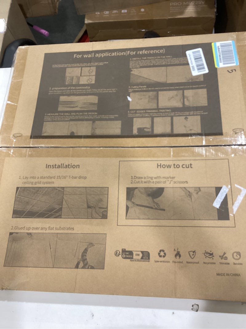 Condition photo showing Good Condition for Wall panels