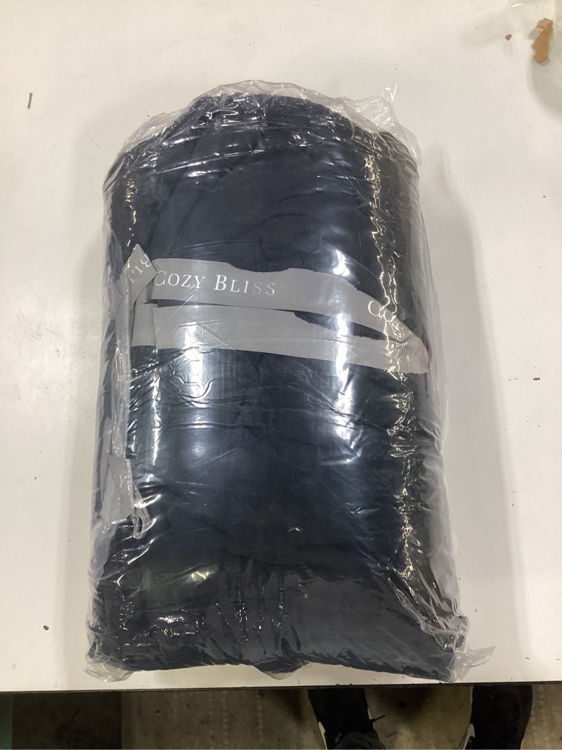 Condition photo showing New/Like New for Cozy Bliss Faux Fur Throw Blanket for Couch, Cozy Warm Plush Striped Blanket for Sofa Bedroom Living Room,60 * 80 Inches Black Black Twin(60" x 80")