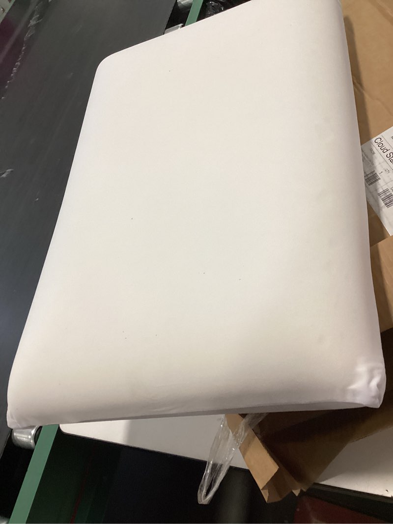 Condition photo showing Good Condition for Washable Cover Plump Pillow - 16.5 x 26.4"