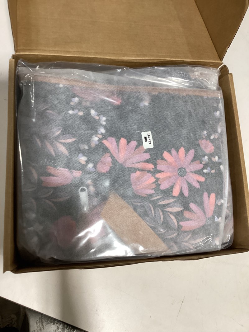 Condition photo showing Good Condition for convertible garment duffel bags for travel - carry on garment duffle with toiletry bag storage bag large travel duffel bag 2 in 1 hanging suit bag weekender bag for men women 3pcs set a03-black flower