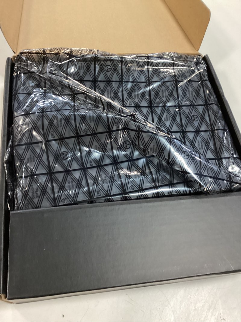 Condition photo showing New/Like New for 8 port 2.5gb poe (130w) + 2 port 10gb rj45 network switch unmanaged, nicgiga 10 port 2.5g ieee802.3a