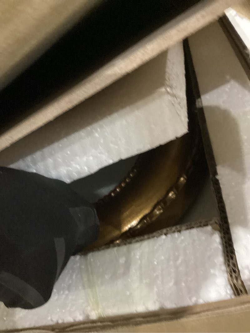 Condition photo showing As Is for hamilton hills 20" x 30" classic gold framed rich framed top round corner mirror - thick arched top rich wall mirror - vanity for bathroom decor, bedroom, living room - hangs horizontal or vertical 30"l x 20"w