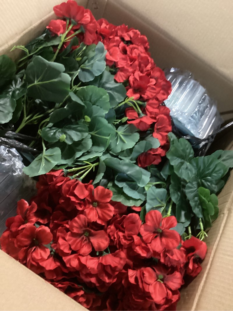 Condition photo showing Good Condition for qianyun artificial geranium bush – 20 inch outdoor potted artificial plant for front porch, uv resistant faux flower bush for garden, yard & patio decor (2 pack) red