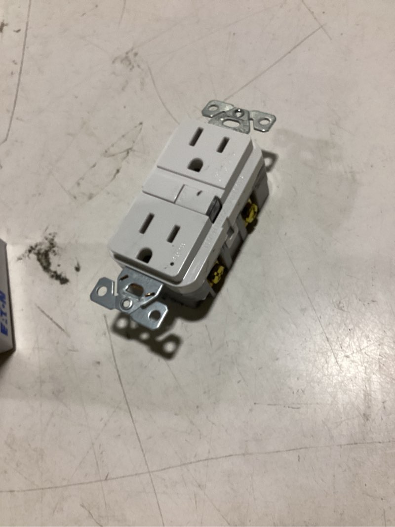 Condition photo showing Good Condition for eaton 15-amp 125-volt tamper resistant gfci residential/commercial decorator outlet with night light, white