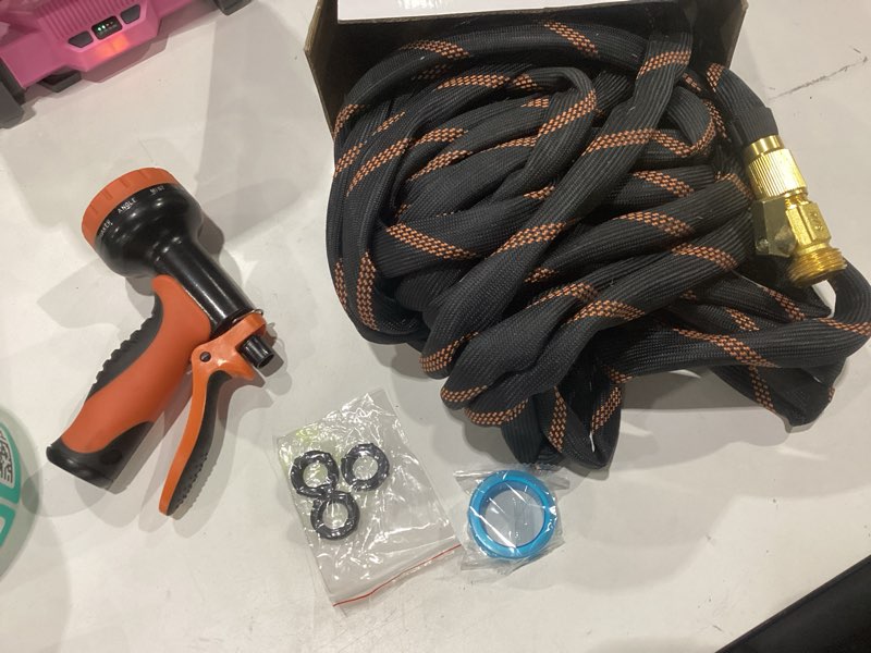 flexible garden hose 50 ft, ultra lightweight water hoses w/10 function sprayer and 3/4" brass fitti