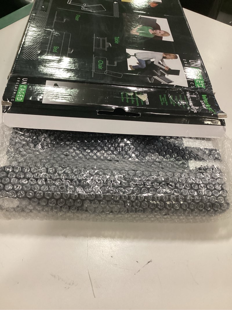 https://lotting-media.assets.bidfta.com/lotting_89f75413-9051-44c9-bf09-dc35cea06316