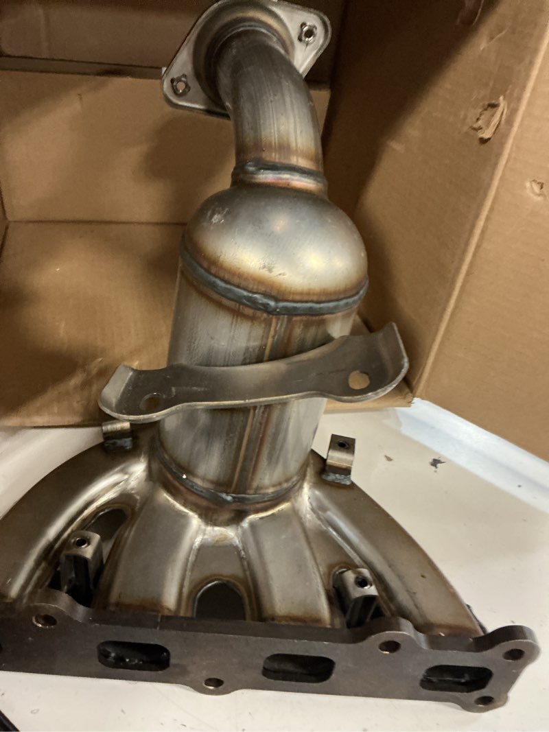 Condition photo showing Good Condition for exhaust manifold catalytic converter for jeep compass patriot 2.4l 4wd 2007-2017