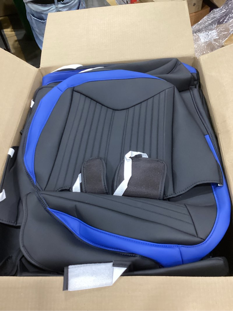 Condition photo showing Good Condition for FREESOO Custom Seat Covers for Jeep Wrangler 4 Door 2018-2025 JL Accessories Full Set, Sahara Altitude Rubicon 392 X High Altitude Unlimited, with Rear Cup Holder (Black Blue) 2018-2025 Wrangler 4-Door with Rear Cup Holder Black Blue