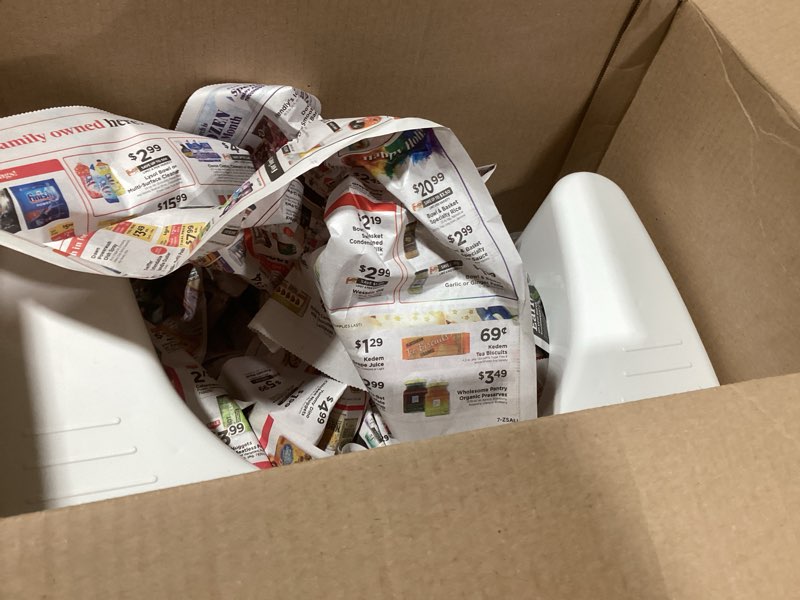 Condition photo showing Good Condition for Squatty Potty Simple Curve Bathroom Toilet Stool 7" White