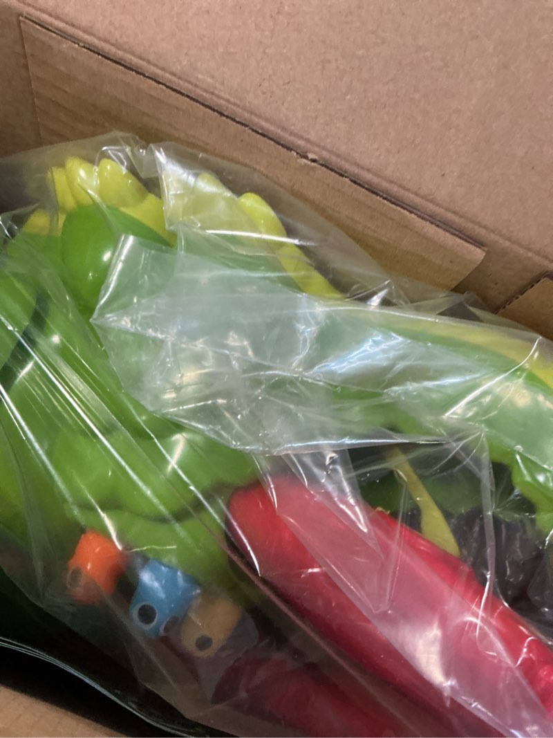 Condition photo showing New/Like New for gator golf - putt the ball into the gator's mouth to score game by goliath, single, gator golf, 27 x 27 x 12.5 cm for age 3+ years