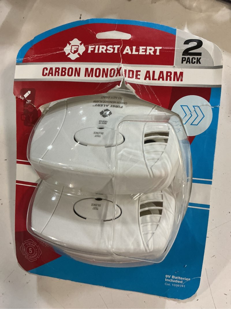 Condition photo showing Good Condition for first alert battery-powered electrochemical carbon monoxide detector