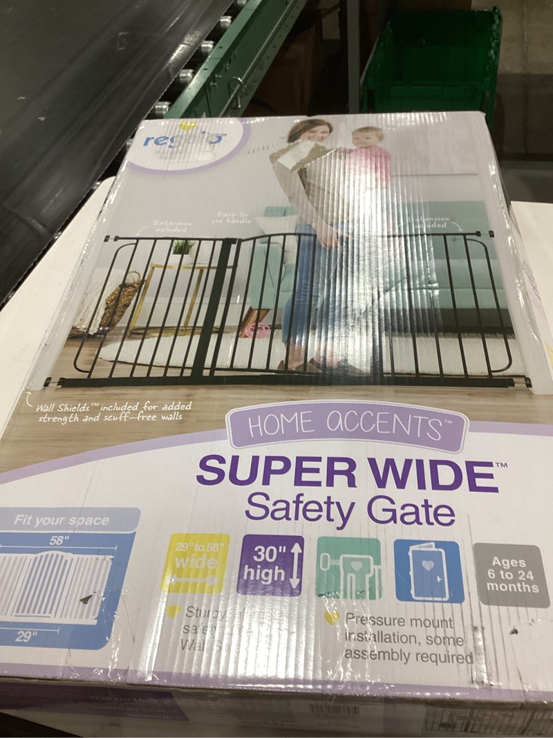 Condition photo showing Good Condition for Regalo 58-Inch Easy Step Extra Tall Arched Décor Walk Thru Baby Gate, Award Winning Brand, Includes 4-Inch Extension Kit, 4 Pack Pressure Mount Kit and 4 Pack Wall Mount Kit, Bronze Black - 29-58"w X 30"h