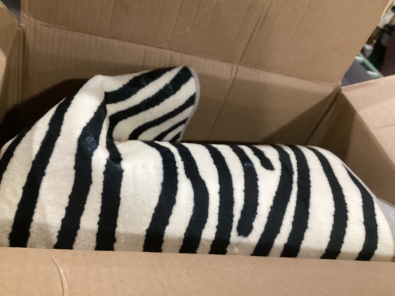 yihouse 5×7ft area rugs, abstract washable rug, modern black and white rug for bedroom living room d