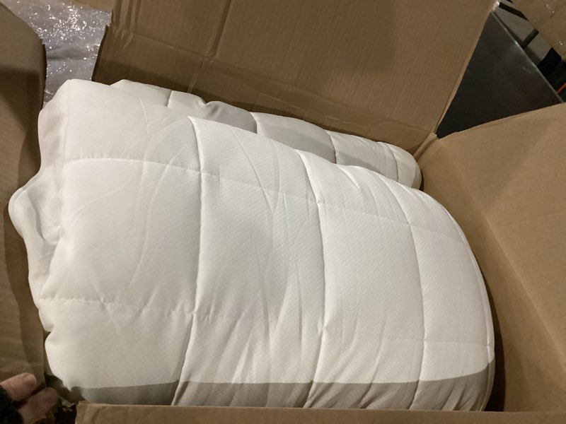Condition photo showing Good Condition for Nuzzle Cooling Adjustable Pillows for Side Sleepers, Luxury King Size Set of 2 Bed Pillows Hotel Collection - Best Adjust Height Soft Firm Pillows for Back, Stomach and Side Sleepers King SIze (Set of 2) White
