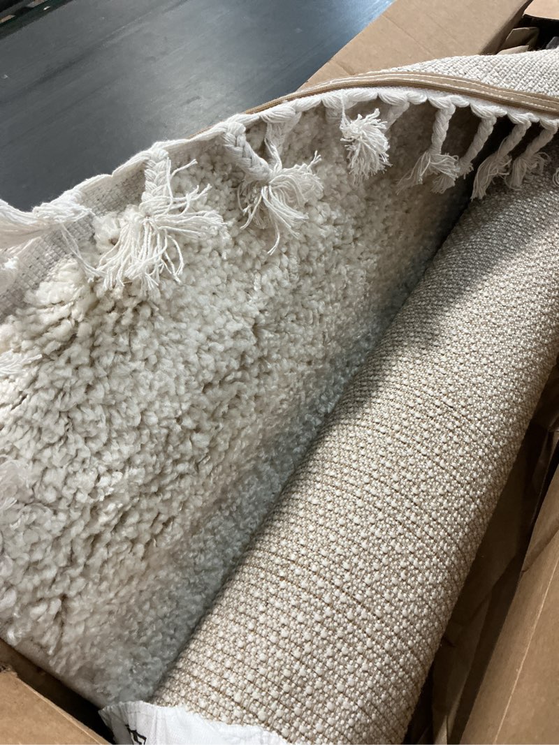 Condition photo showing Good Condition for safavieh casablanca collection runner rug - 2'3" x 8', beige & ivory, hand-knotted trellis tassel new zealand wool, 1.8-inch thick ideal for high traffic areas in living room, bedroom (csb145c) 2'3" x 8' (runner) beige/ivory