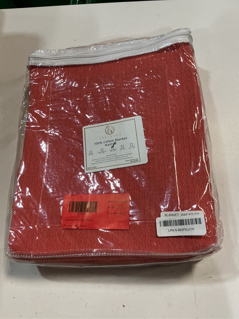 Condition photo showing New/Like New for superior waffle weave cotton blanket, perfect for bedroom, living room, couch, picnics, travel, beach, or camping, comfy blanket, bedroom decor, essentials, honeycomb knit, full/queen, coral full/queen coral - z