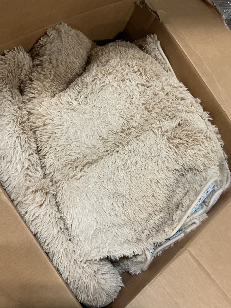 Condition photo showing As Is for Noahas Extra Large 10x14 Area Rugs for Living Room,Fluffy Beige Bedroom Rug,Big Thick Plush Shag Non-Skid Soft Shaggy Throw Carpet Beige 10' x 14' (Rectangular)