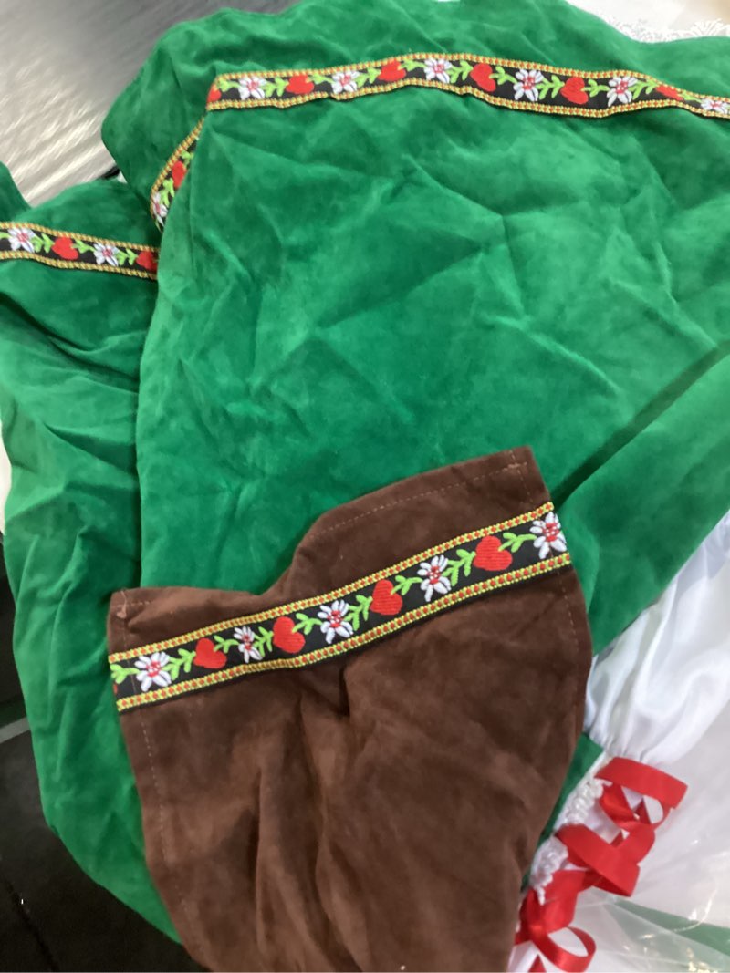 Condition photo showing Good Condition for toonrain oktoberfest costumes women authentic german dirndl dress bavarian style beer outfit green medium