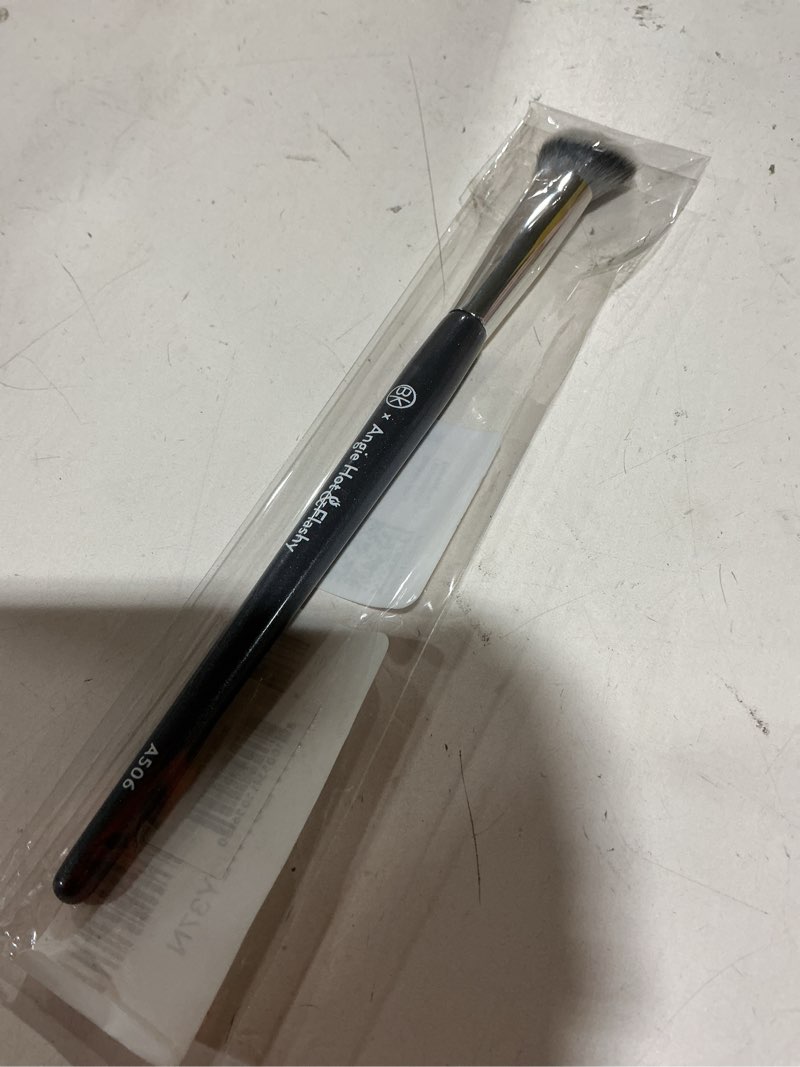 Condition photo showing New/Like New for bk beauty brushes - angie hot & flashy a506 concealer - viral "kitten paw" face brush - under-eye concealing and contouring - makeup brushes