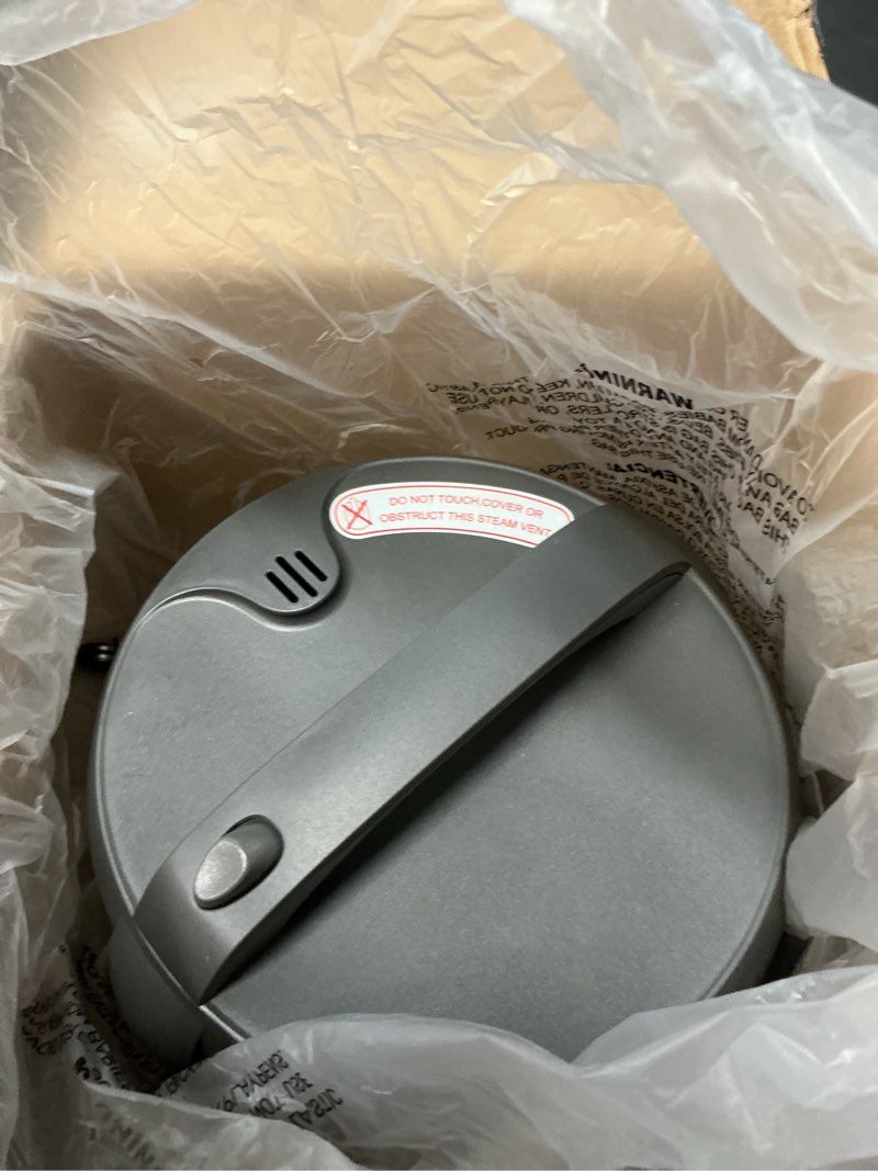 Condition photo showing Good Condition for aroma professional digital rice cooker, multicooker, 4-cup (uncooked) / 8-cup (cooked), steamer, slow cooker, grain cooker, 2qt, stainless steel exterior, arc-994sg professional 4 cup uncooked / 8 cup cooked