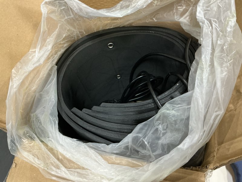 Condition photo showing As Is for Roastove 3 Pcs Heated Snow Melting Mats, 10 x 30 inch No-Slip Rubber Heated Outdoor Mats, for Winter Outdoor Stairs, Steps, Doorways,Walkways, Driveway, 2 .8in/h Melting Speed,with 1 Plug