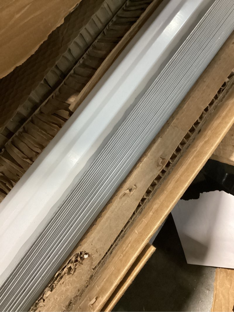 https://lotting-media.assets.bidfta.com/lotting_8a3fa68f-ace5-48bf-82fb-3721b04d7dde
