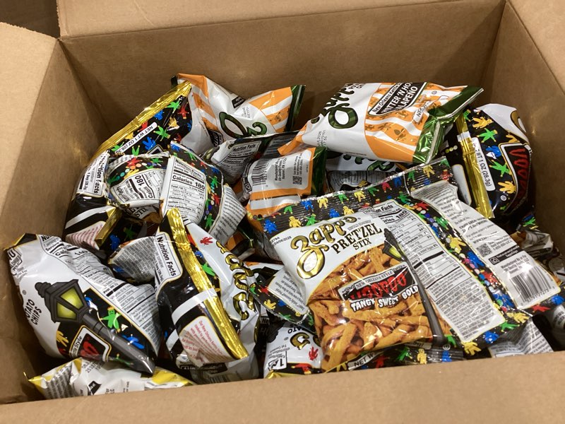 Condition photo showing New/Like New for zapp’s best of zapp’s 30 count snack box – new orleans kettle style variety pack: voodoo, hotter ‘n hot jalapeño, sweet creole onion, and voodoo pretzel stix – bold, crunchy favorites