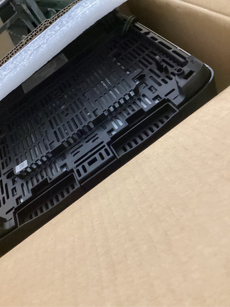 Condition photo showing Good Condition for amazon basics 4 slice toaster, with 7 browning settings, extra wide slots for bagels and special breads, removable easy-to-clean crumb trays, cancel/defrost/bagel buttons, 1500w, black & silver 4 slice matte black front