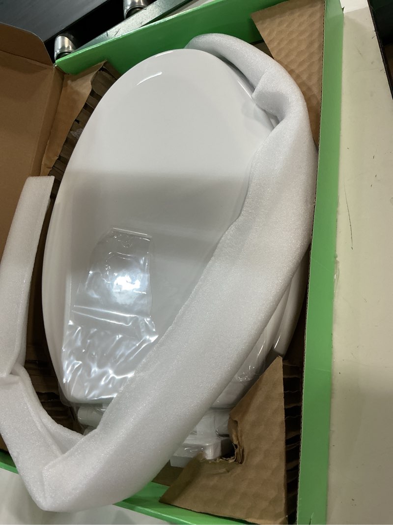 Condition photo showing Good Condition for wood toilet seat, slow close, high gloss finish, premium moulded wood, white, quick release, piklids (elongated)