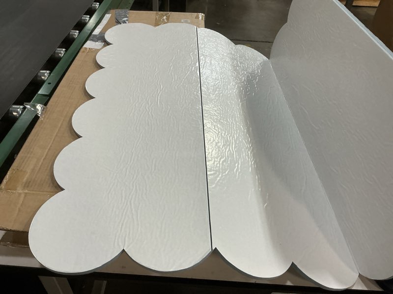 Condition photo showing New/Like New for Mooliwe Scalloped Felt Bulletin Board 48 x 36 Inches Foldable Beige Pin Cork Board Alternative for Wall, 4' x 3' Trifold Picture Vision Self Adhesive Bulletin Decorative Beige 47.2" x 35.4"