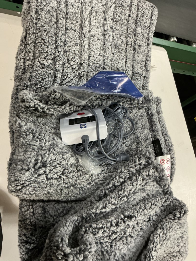 Condition photo showing Good Condition for Sealy Electric Blanket Twin Size, Soft Sherpa Heated Blanket Single Control with 10 Heating Levels & 1 to 12 Hours Auto-Off Settings Over-Heated Protection 62"x84" Machine Washable, Charcoal Charcoal Twin Size 62" x 84"