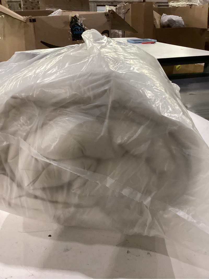 Condition photo showing As Is for white comforter unknow size
