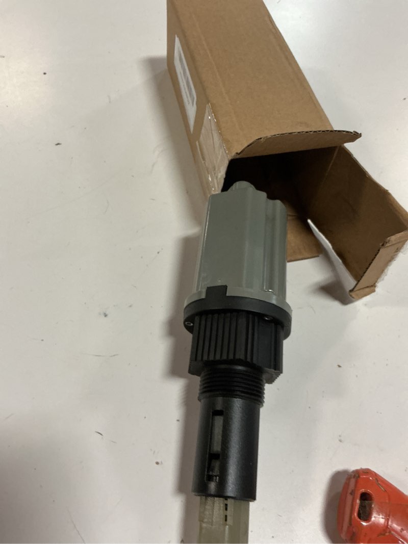 Condition photo showing Good Condition for motoforti 4wd front four wheel drive actuator, 4x4 front differential axle actuator, for chevy silverado avalanche k1500 k2500 k3500, abs, 26060073, 600-101, black