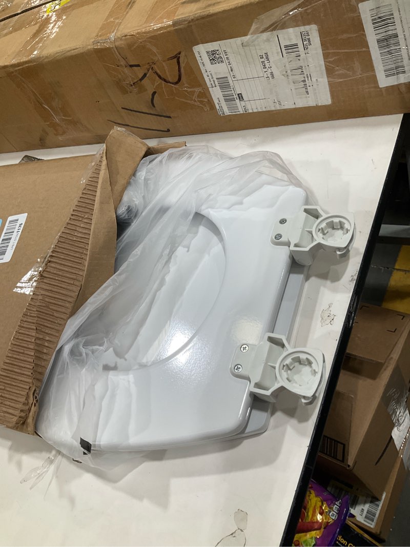 Condition photo showing Good Condition for bemis 500ec 390 toilet seat with easy clean & change hinges, 1 pack round, cotton white